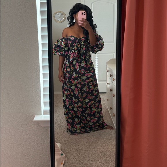 🛑SOLD🛑Caroline Constas- small, worn once - Picture 2 of 6